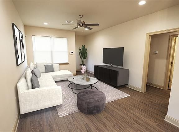 5th image of 506A Mayflower Dr