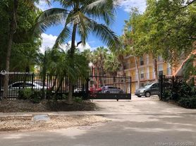 3245 Virginia St