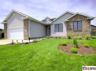 14638 Hartman Ave, Omaha, NE 68116