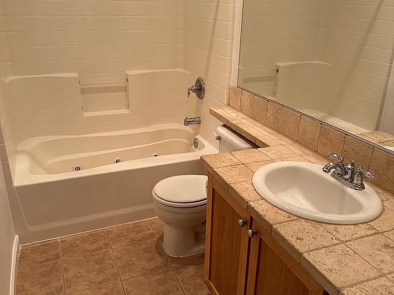 6298 SW Grand Oaks Dr #D303 — Photo 11