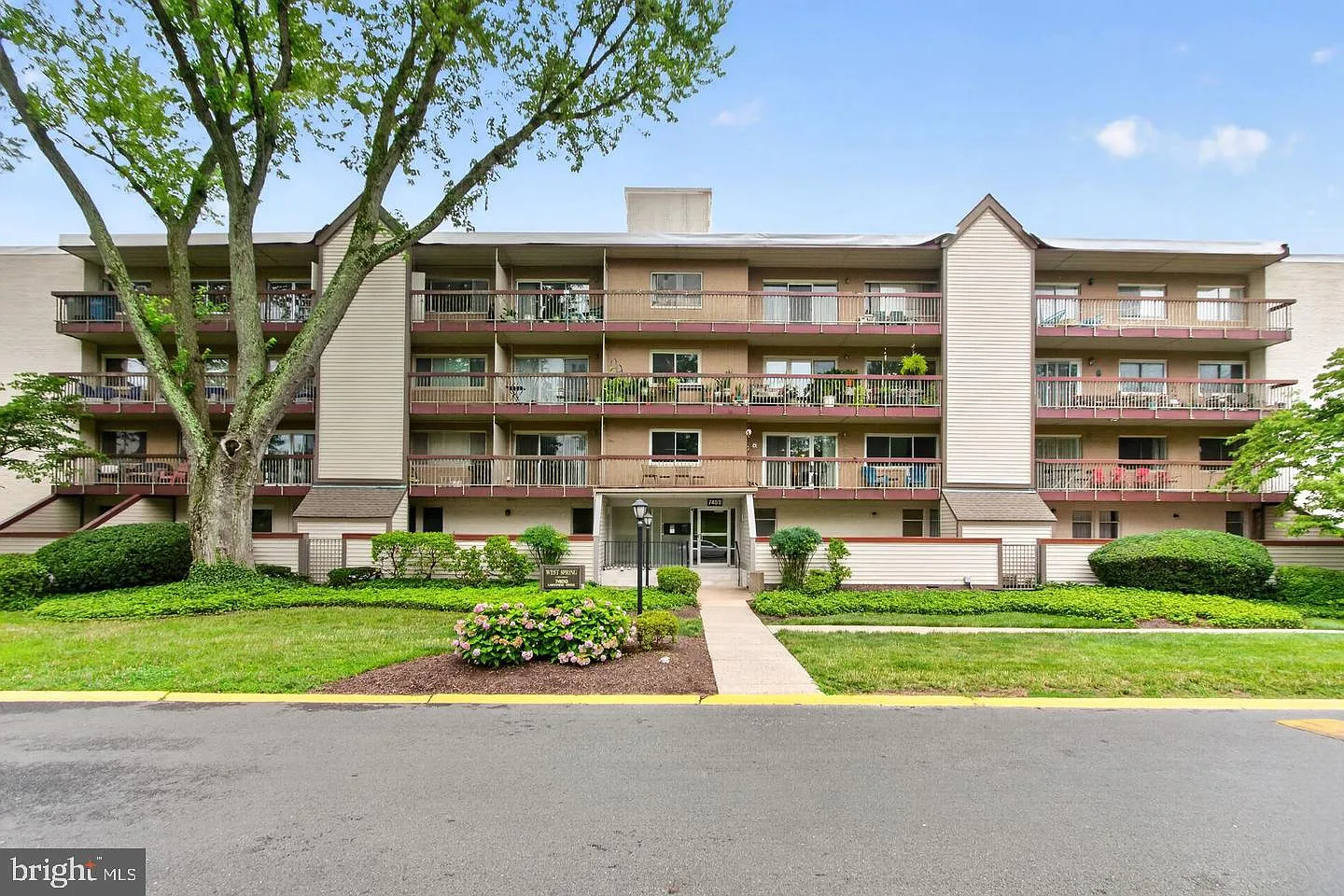 West Spring Condominiums — Photo 3