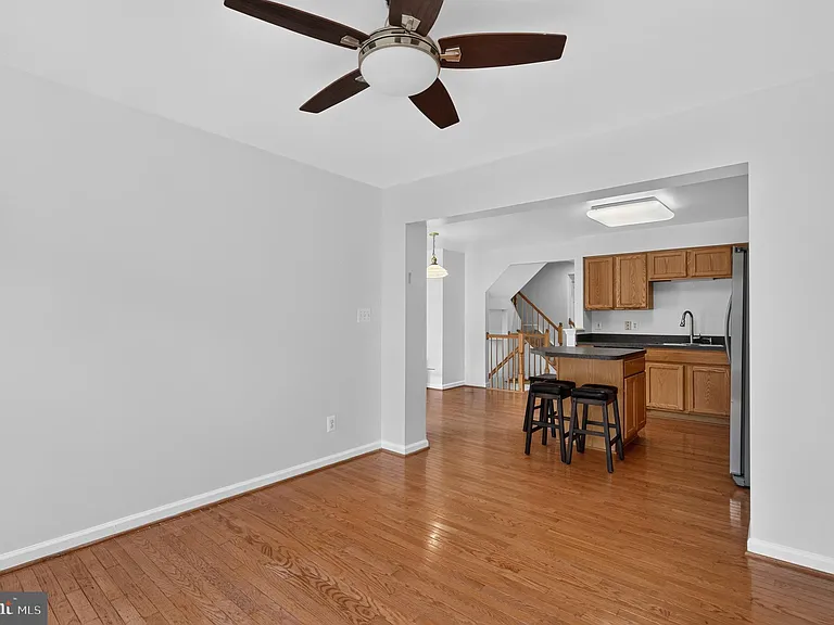 15044 Gaffney Cir — Photo 17
