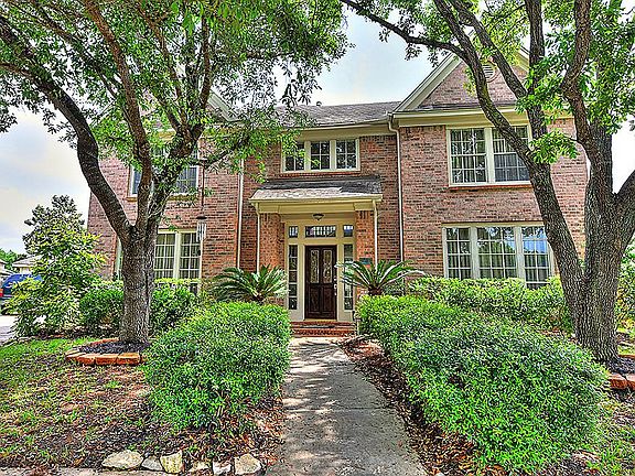2nd image of 2707 Paradise Canyon Ct
