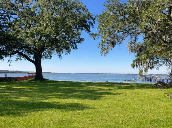 750 Spanish Wells Rd, Hilton Head Island, SC 29926