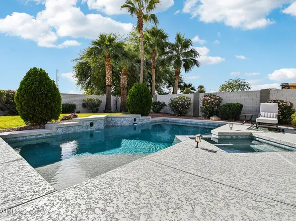923 W Windsong Drive, Phoenix, AZ 85045