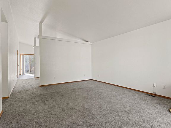 3rd image of 23314 E Maxwell Ave