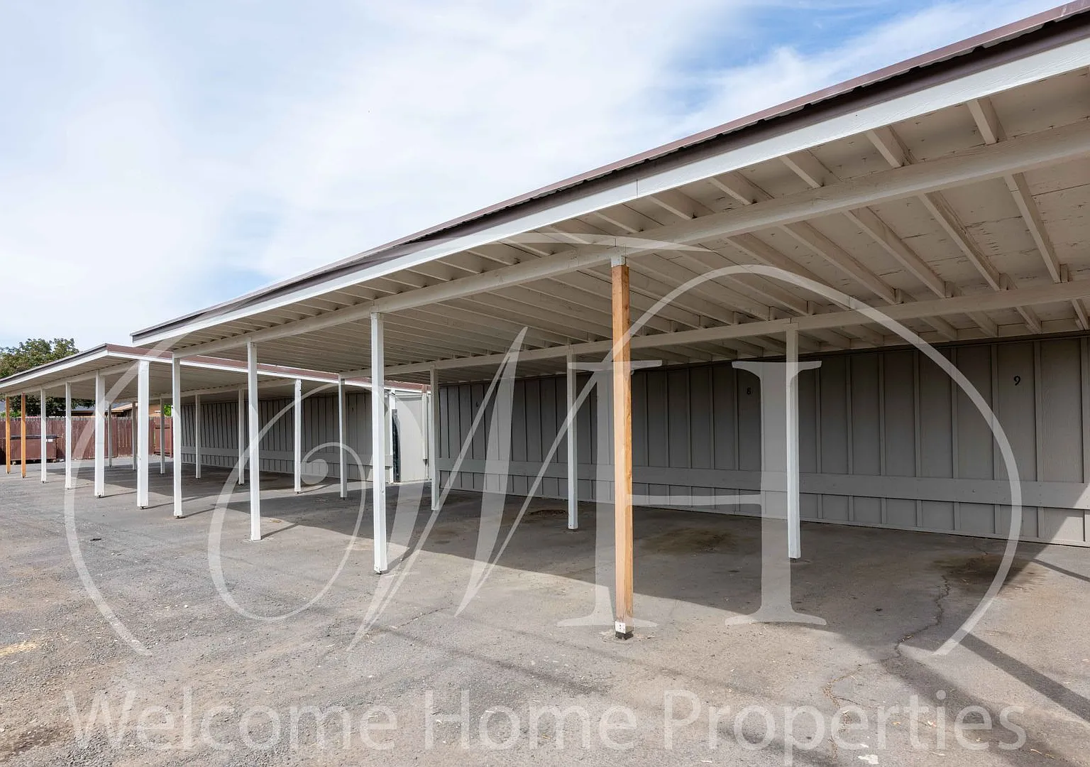 Ridgewood Condominiums - 627 Roosevelt — Photo 4