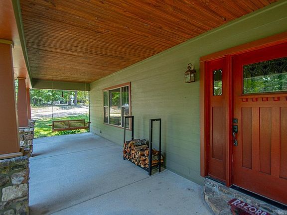 3rd image of 990 Buckwood