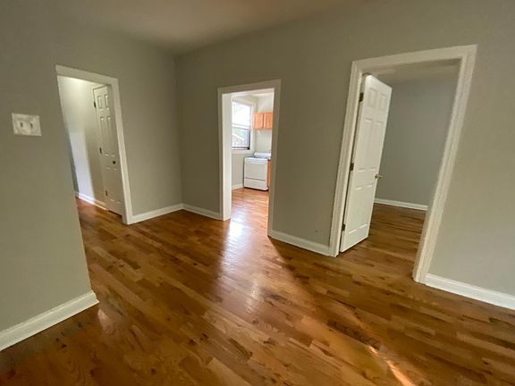 4th image of 3726 N Pine Grove Ave