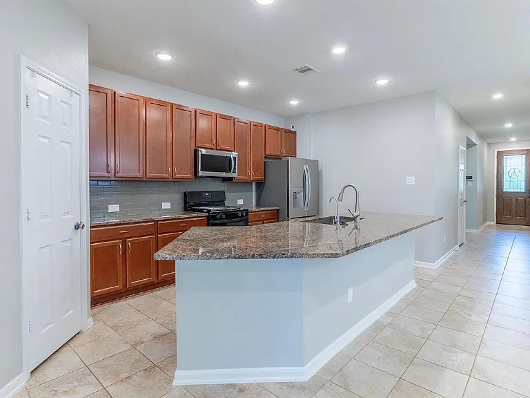 2850 Cayden Creek Way — Photo 11