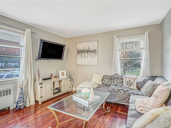 5th image of 252-23 72nd Ave #162A