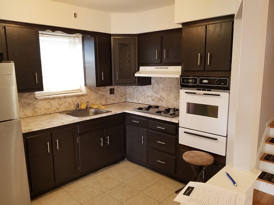 1st image of 2173 E 38th St Floor 2