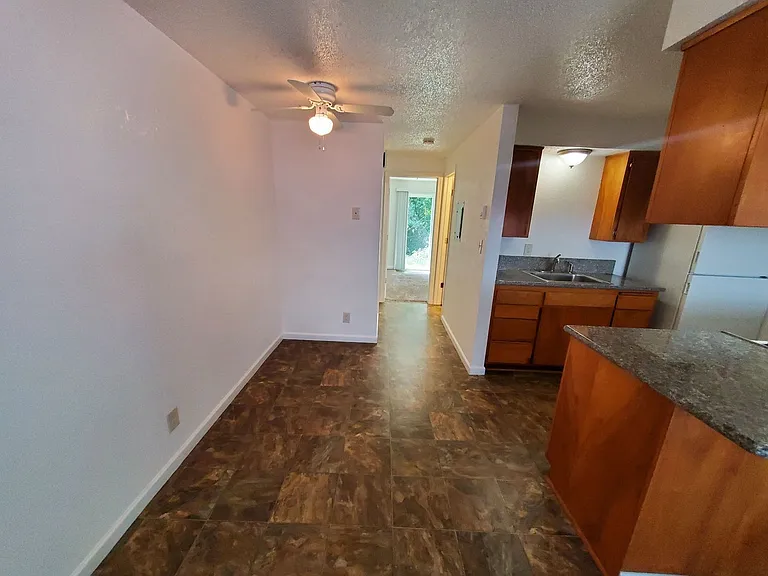 1015 5th Ave SW #14 — Photo 5