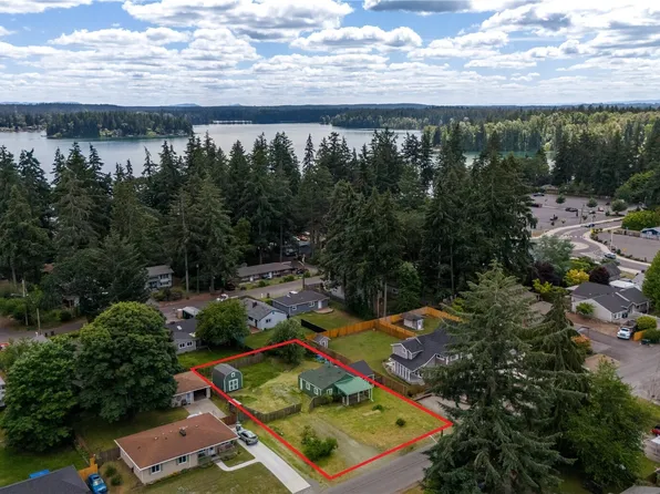 9028 Highland Avenue SW, Lakewood, WA 98498