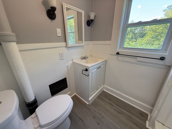 33 Old Brattleboro Rd #2