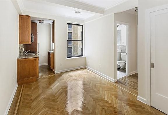 4th image of 134 W 93rd St APT 6F