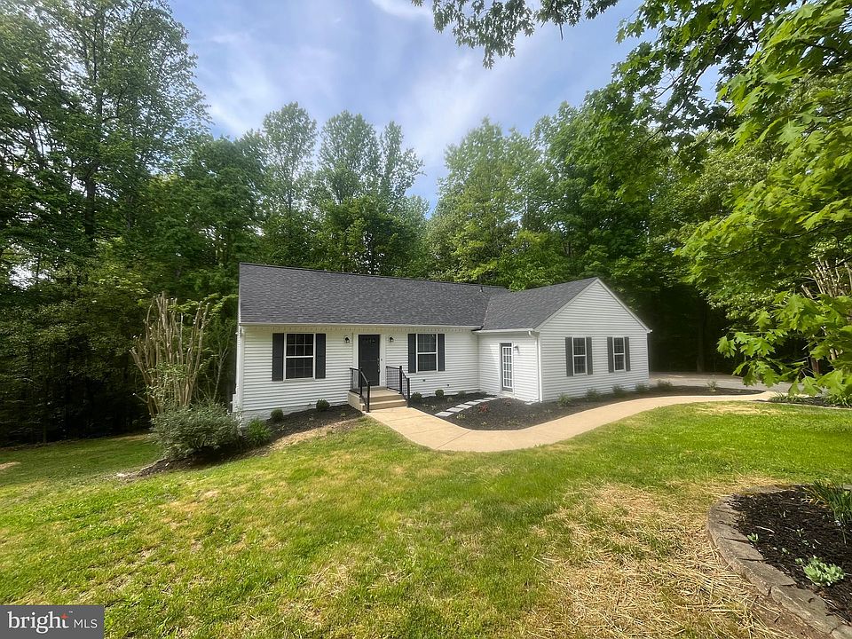 1st image of 27255 Farmington Ct