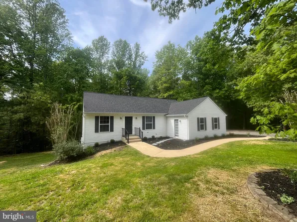 27255 Farmington Ct, Mechanicsville, MD 20659