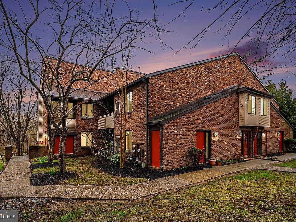1st image of 910 Mountainview Dr #910