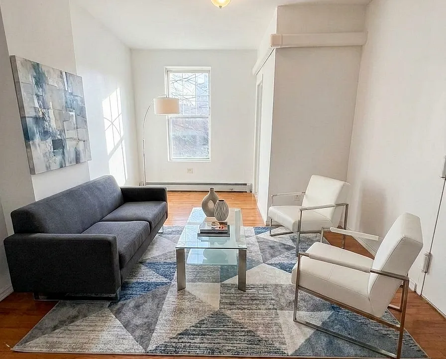 441 Hart St #2