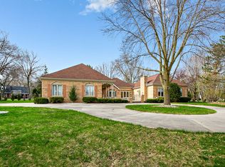 1320 Oak Crest Dr, Green Bay, WI 54313