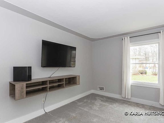 4th image of 4739 Burgis Ave SE