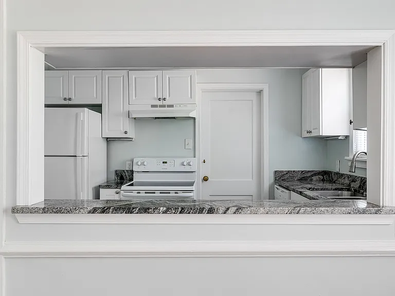 1000 Pepper Ave — Photo 15