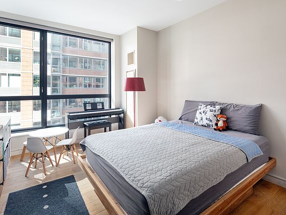 5th image of 540 W 28th St APT 5B