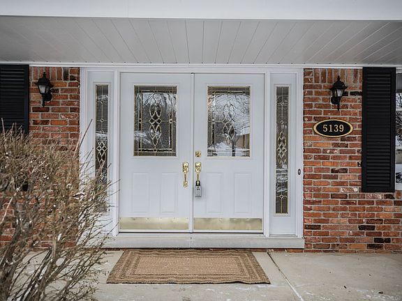 2nd image of 5139 Cameron Dr