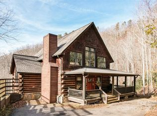206 Cabin Cv, Franklin, NC 28734