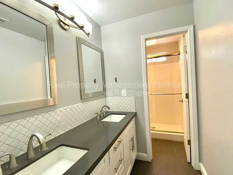6509 N Vista Ave — Photo 8