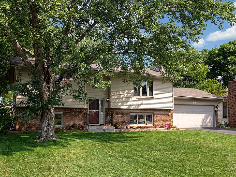 1st image of 239 Stassen Dr