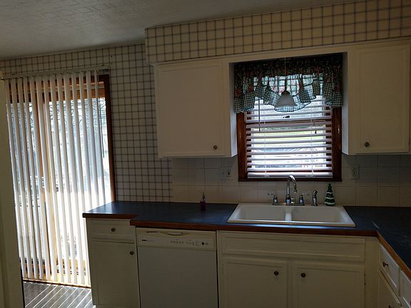 Kitchen & dining