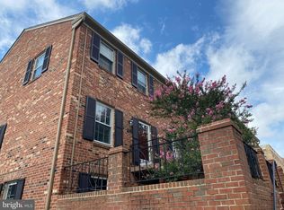 3279 Sutton Pl NW APT A, Washington, DC 20016