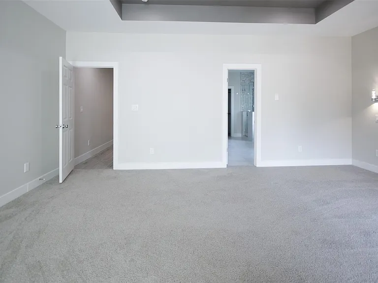 5113 Hershe St #B — Photo 33