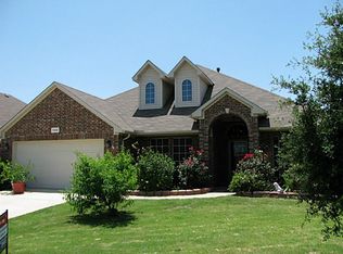 7800 Raton Ridge Ln, Arlington, TX 76002