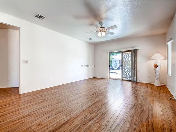 4th image of 2109 Desert Woods Dr