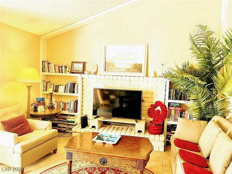 5315 Winston Dr — Photo 23