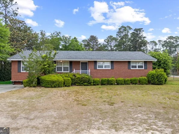 555 Ada Dr, Millen, GA 30442