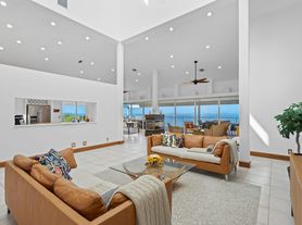 3208 Bay Dr, Bradenton, FL