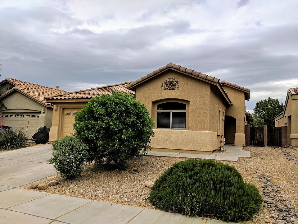 1st image of 400 N Rustlers Canyon Dr