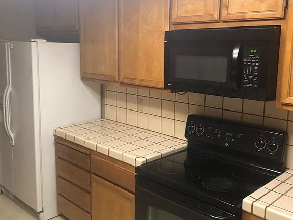 4th image of 4617 Endicott Dr