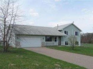 35514 Grand Ave, North Branch, MN 55056