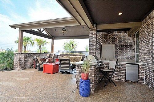 5th image of 23630 Esperia St