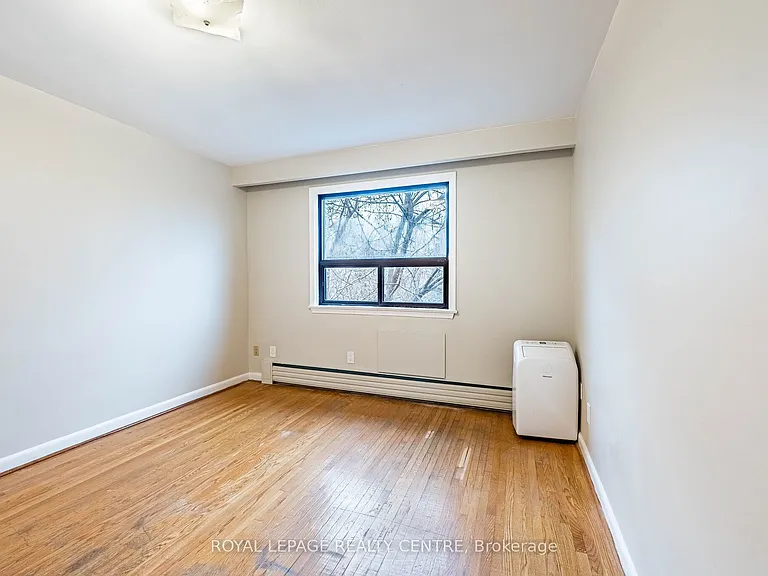 339 Sheppard Ave E #3 — Photo 17