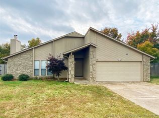 7404 E 88th Pl, Tulsa, OK 74133