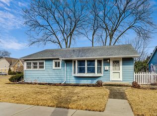 201 N Eastwood Ave, Mount Prospect, IL 60056