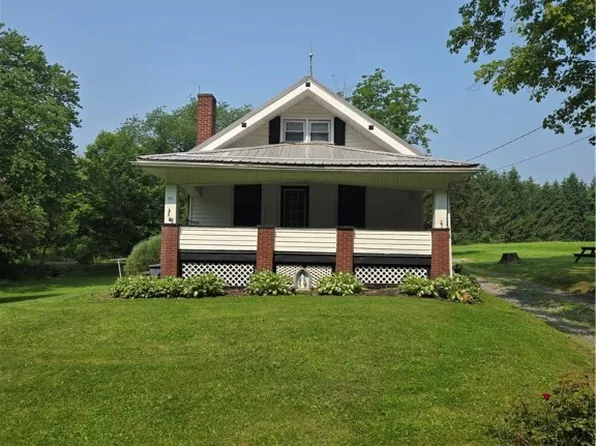 20 Goetsch Rd W, Greenville, PA 16125