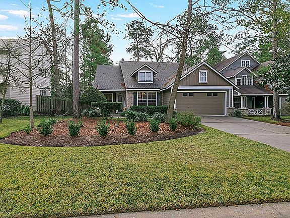 Located on a cul-de-sac with mature and well maintained landscaping.