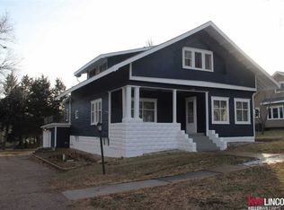135 W 2nd St, Nelson, NE 68961
